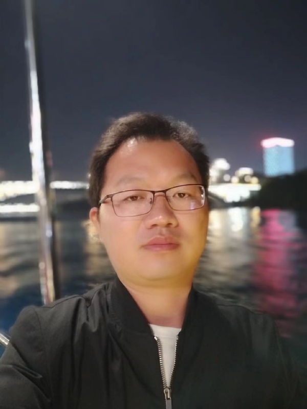 祝你平安的第一张照片--聊城相亲服务中心