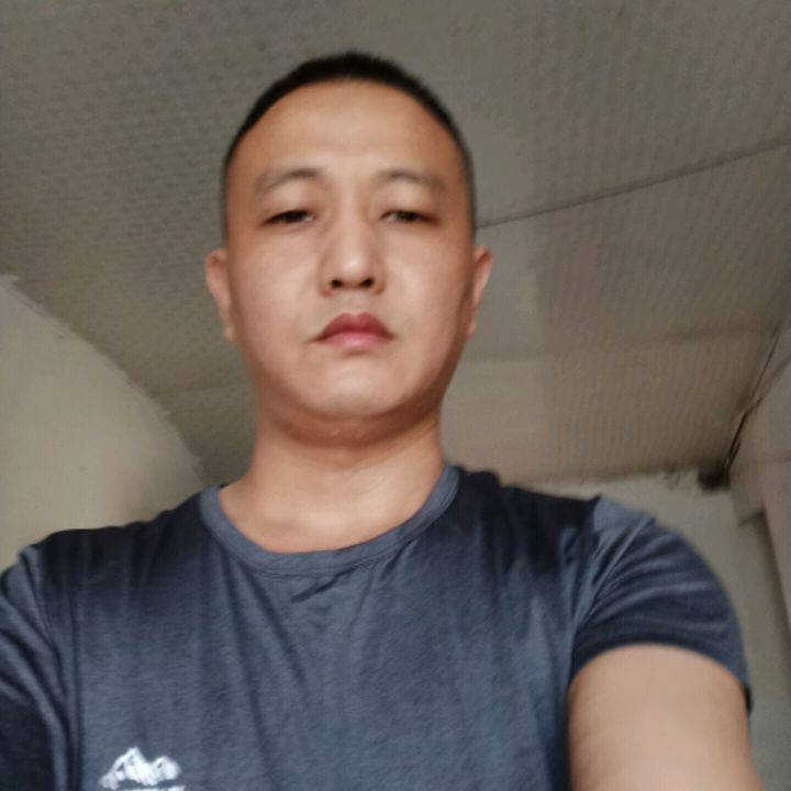 大庆小丁的第一张照片--聊城相亲服务中心