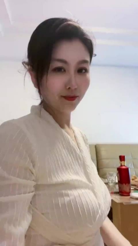 钕钕的第一张照片--聊城相亲服务中心