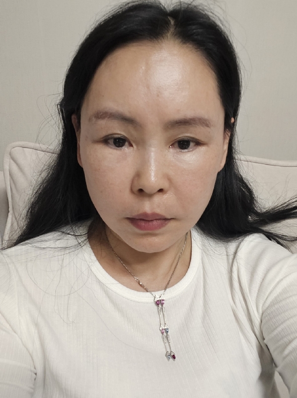 仁荷的第二张照片--聊城相亲服务中心