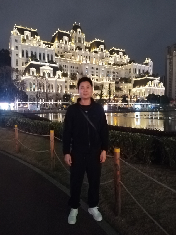 另一半的她的第三张照片--聊城相亲服务中心