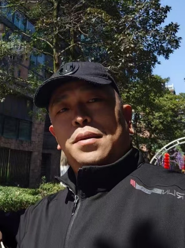 蓝色海洋的第一张照片--聊城相亲服务中心