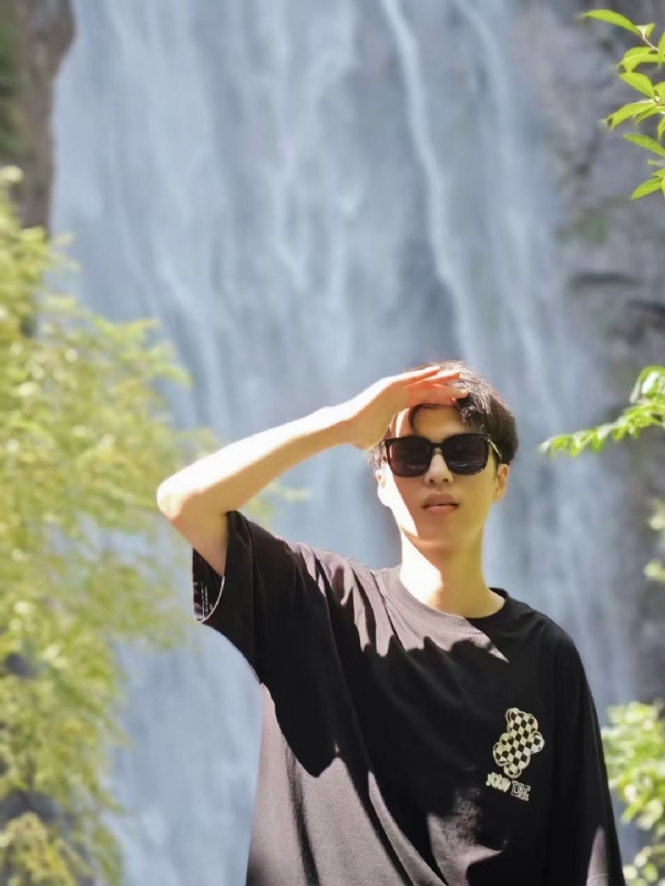 大橙子的第一张照片--聊城相亲服务中心