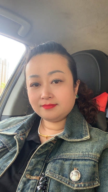 云中的蝶的第一张照片--聊城相亲服务中心